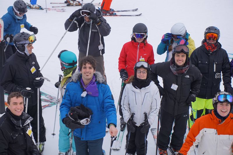 File:Skitripfam.jpg