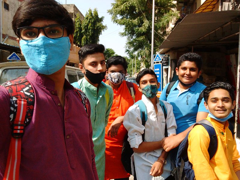 File:Parth Siddhpura with his friends (2).jpg